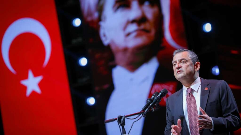 Özgür Özel’den Bursa’da miting