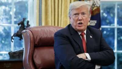Trump’tan ağır hakaret: Powell bir aptal