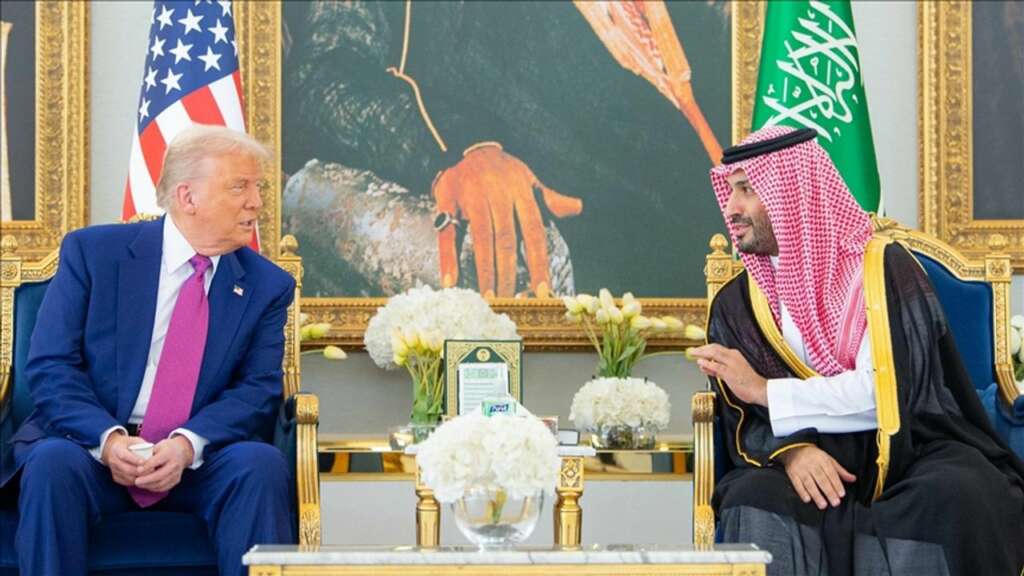 Trump, Suudi Kraliyet Sarayı’nda Veliaht Prens Selman’la görüştü