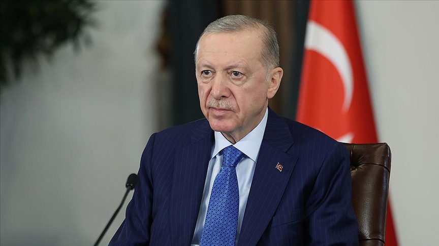 Cumhurbaşkanı Erdoğan: Örgüt üzerine düşenleri yerine getirdiğinde gerisi siyasetin işidir