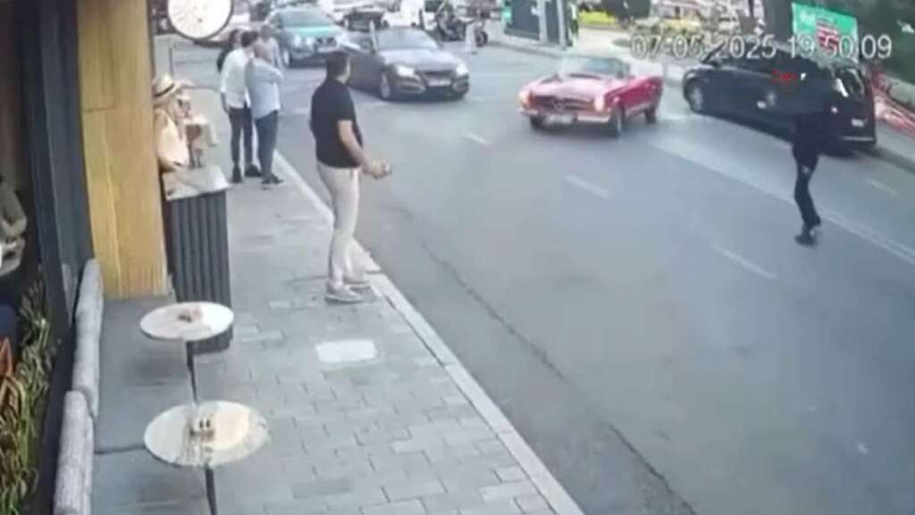 Vale teslim aldığı lüks araçla kaza yaptı, sahibi şok oldu!