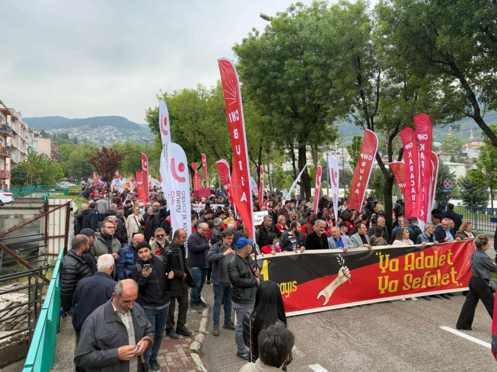 Bursa’da 1 Mayıs kutlamaları başladı! İşçiler haklarını bir kez daha haykırıyor