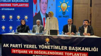 AK Parti Diyarbakır Teşkilatında Yerel Yönetimler zirvesi