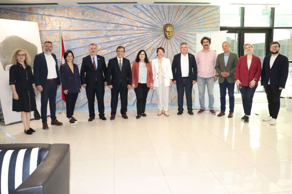 Anahtar Parti’den 4 Genel Başkan Yardımcısıyla Bursa çıkartması!