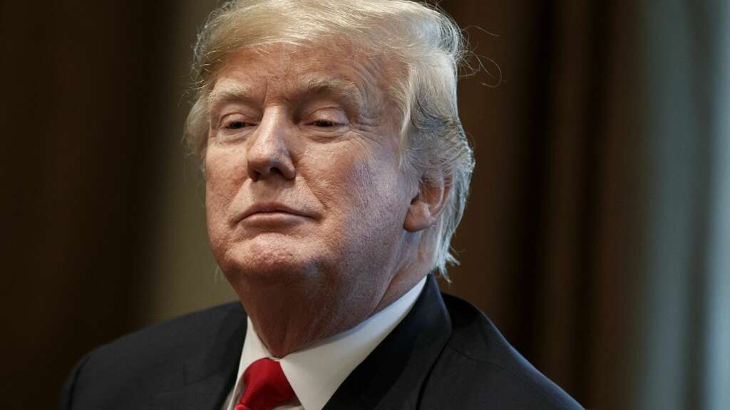 Trump’ın basın toplantısına damga vuran an