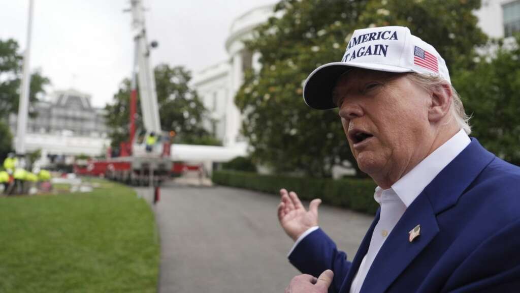 Trump, İran’ın nükleer programının imha edilmediği yönündeki istihbaratı reddetti