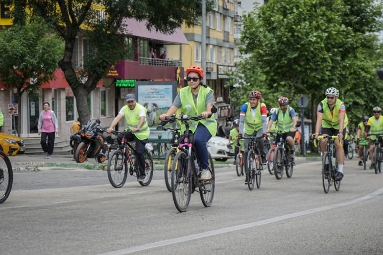 Bursa’da bisikletliler, farkındalık için pedal çevirdi