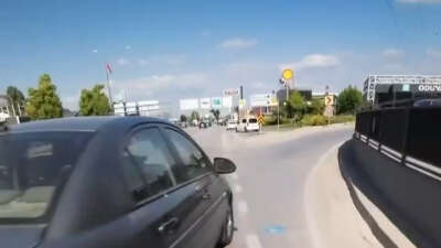 Bursa’da “aynamı kırdın” dedi, kamera kaydı çıkınca kaçtı