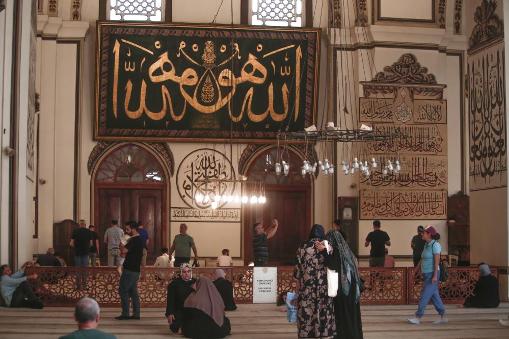 Ulu Cami’nin hat eserleri dijital ortama aktarıldı