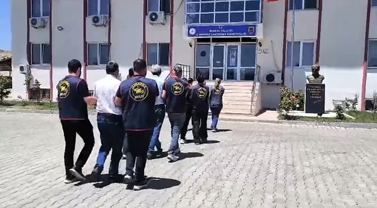 Bursa’da çanta içerisinde ölü bulunan bebeğin failleri 20 sene sonra yakalandı