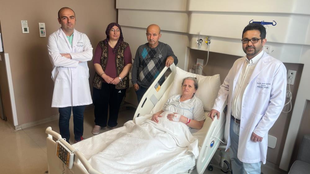 Bursa’da ömür boyu idrar torbasıyla gezmekten ‘stentle’ kurtuldu