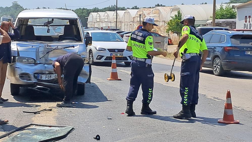 Bursa’da dikkatsizlik kaza yaptırdı