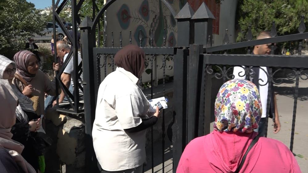 Bursa’da pes dedirten olay: Okulda sohbete daldı, sınavı kaçırdı!