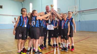 Başkan Karabatı’dan minik sporculara moral ziyareti