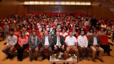 Eğitimde dijital dönüşüm ve yapay zekâ teknolojileri Bursa’da ele alındı