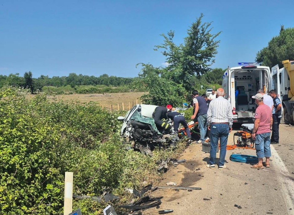 Bursa’da kazada yaralanan sürücü, hayatını kaybetti
