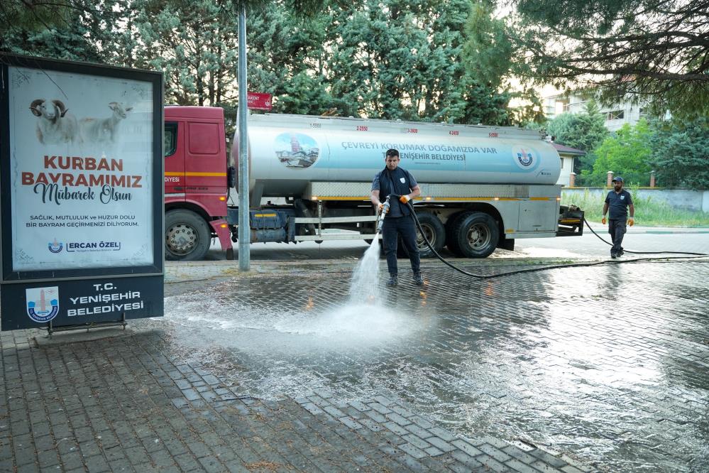 Yenişehir’de bayram temizliği Yenişehir’de bayram temizliği