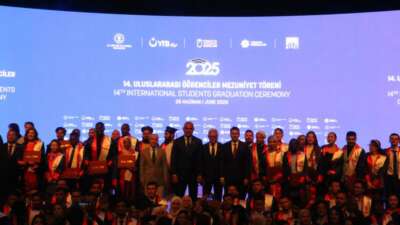 Bakan Ersoy: ‘Ben Türkiye Mezunuyum’ dediğinizde, sıcak bir tebessüm göreceksiniz