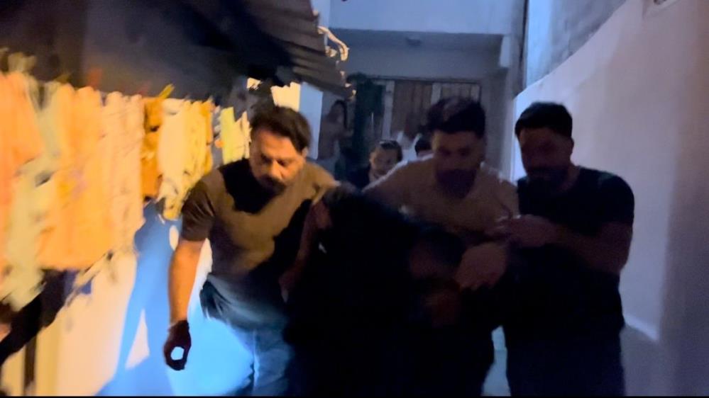 Bursa’da sıcak dakikalar: Ekiplerden kaçmaya çalışan şahıs kıskıvrak yakalandı
