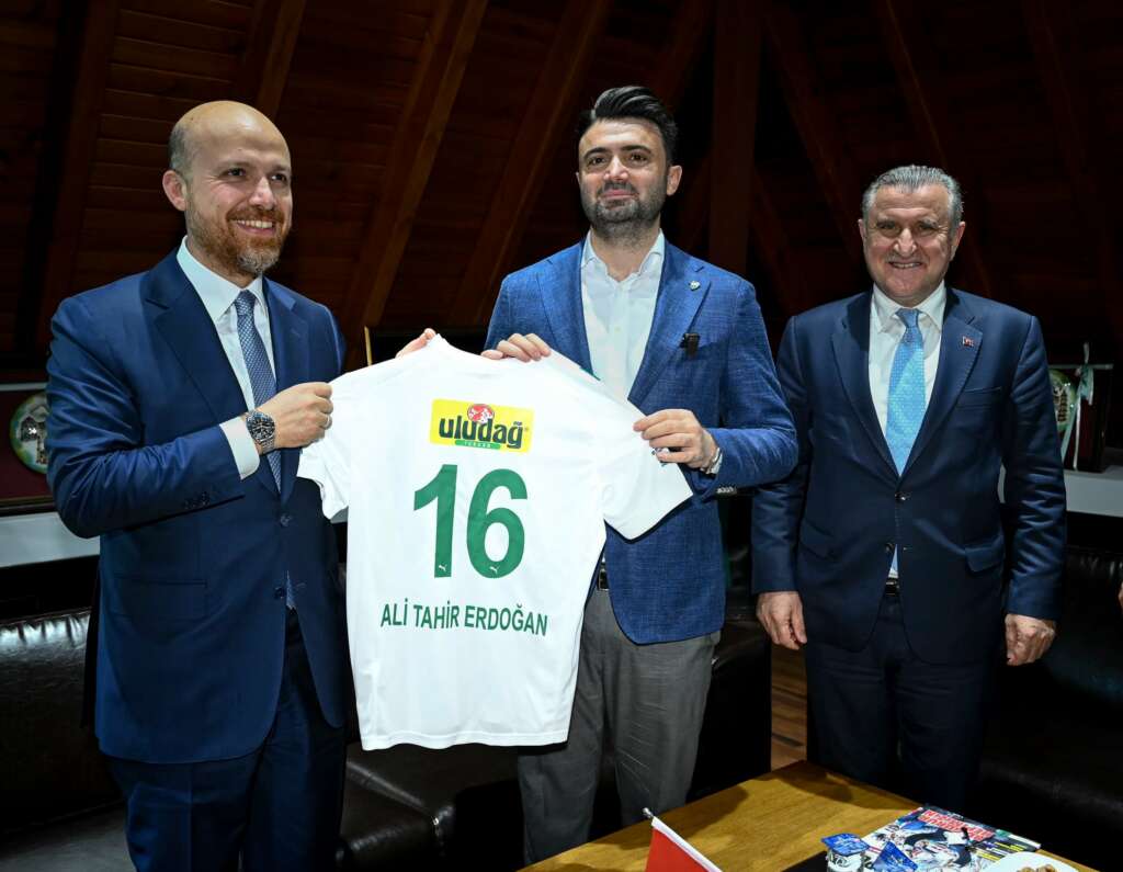 Bakan Osman Aşkın Bak ile Bilal Erdoğan’dan Bursaspor’a ziyaret