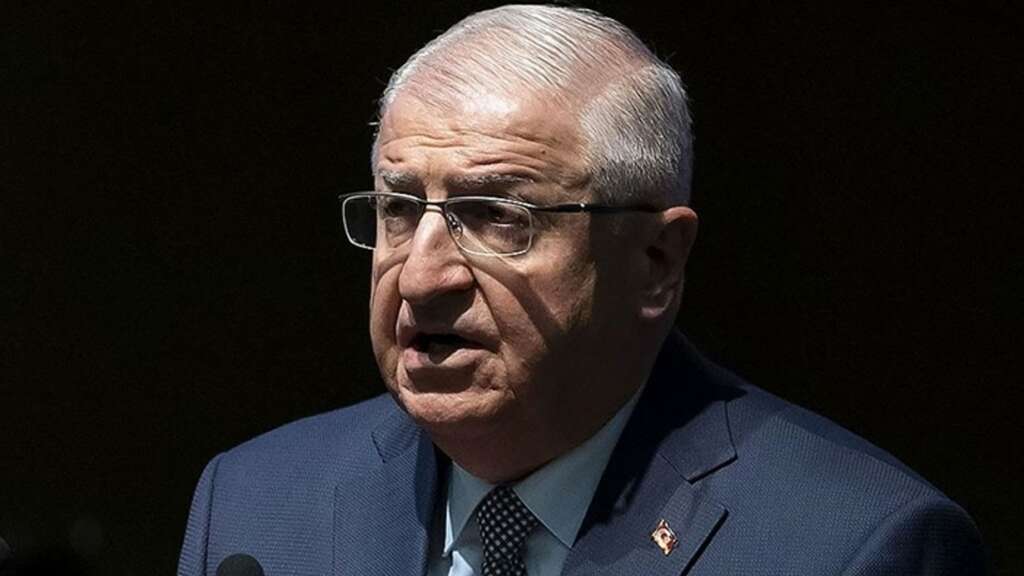 Bakan Güler, TSK Komuta Kademesi ile birlikte İran sınırında Bakan Güler, TSK Komuta Kademesi ile birlikte İran sınırında