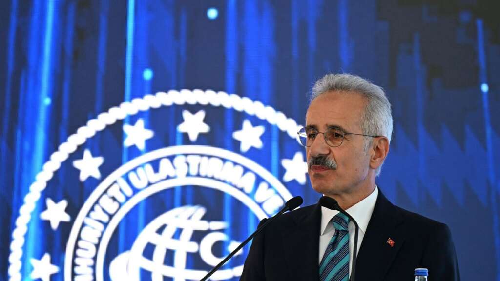 Bakan Uraloğlu’ndan denizcilere müjde!