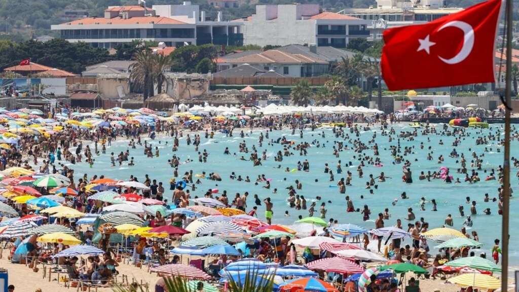 Çeşme’de yaz sezonu ortasında alarm! Yüzde 9,47 olarak ölçüldü