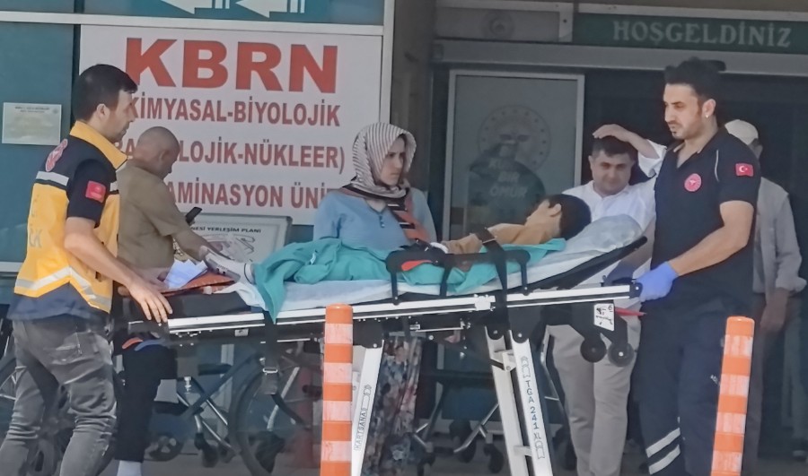 Bursa’da bıçağın üzerine düşen çocuk ağır yaralandı