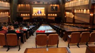 Seyhan ve Ceyhan belediye başkan vekilleri seçilecek