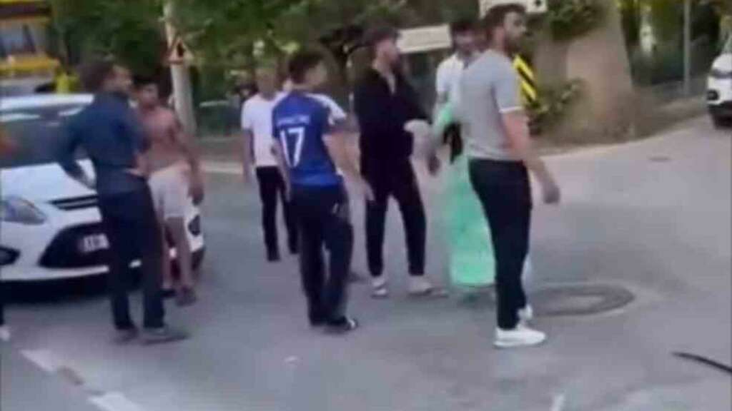 Bursa’da trafik kazası sonrası bıçaklı kavga: 5 kişilik aile hastanelik oldu