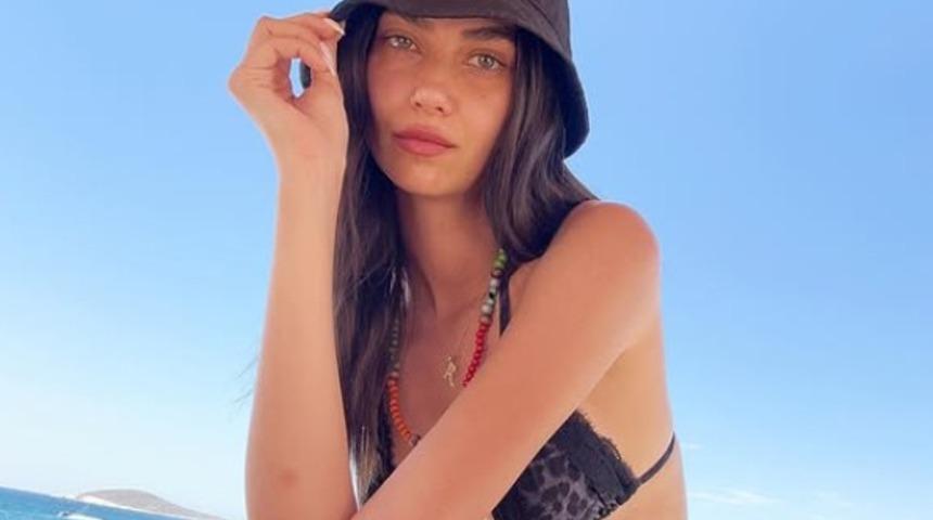 Aleyna Solaker tatilde