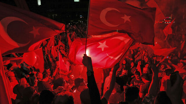 Siyasilerden 15 Temmuz mesajları