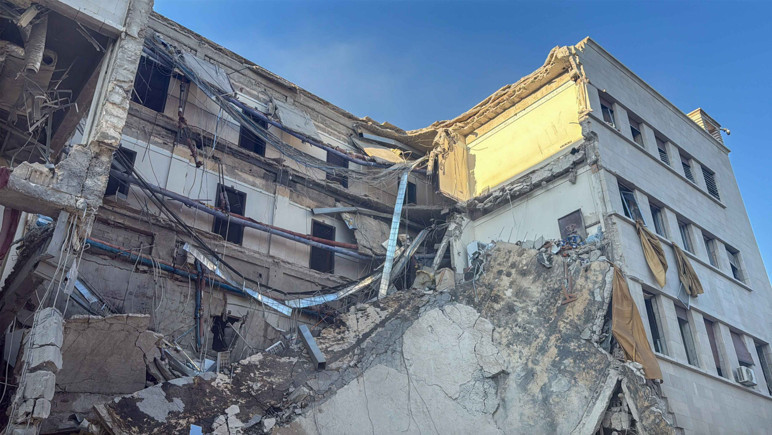 İsrail-Suriye cephesinde son durum! Bombardıman devam ediyor