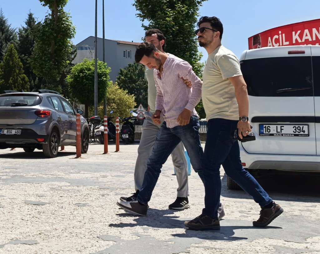 Bursa’da telefonda başlayan tartışma kanlı bitti: 1 yaralı
