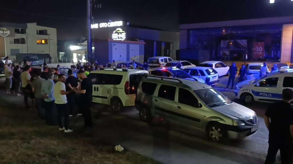 Bursa’da alkollü sürücü ortalığı savaş alanına çevirdi Bursa’da alkollü sürücü ortalığı savaş alanına çevirdi