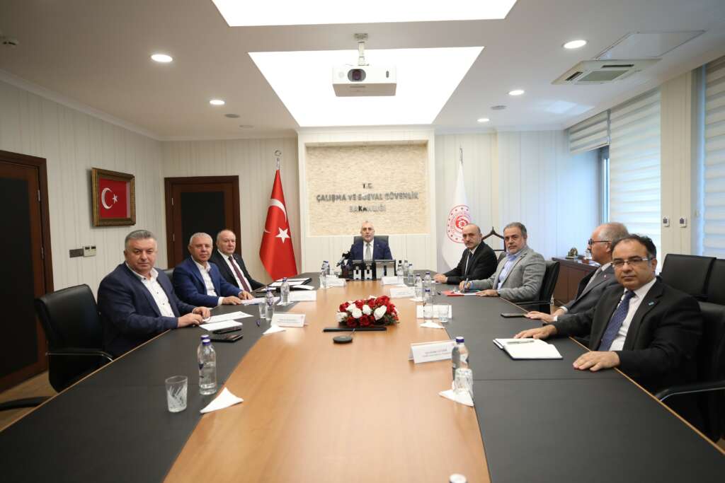Bakan Işıkhan’dan kamu işçilerini ilgilendiren açıklama