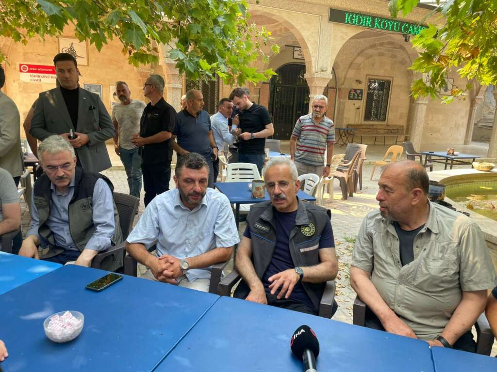 Bakan Uraloğlu, Bursa’da yangın bölgelerini ziyaret etti