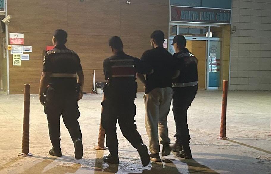 Bursa’da uyuşturucu satıcısı kovalamaca sonucu yakalandı