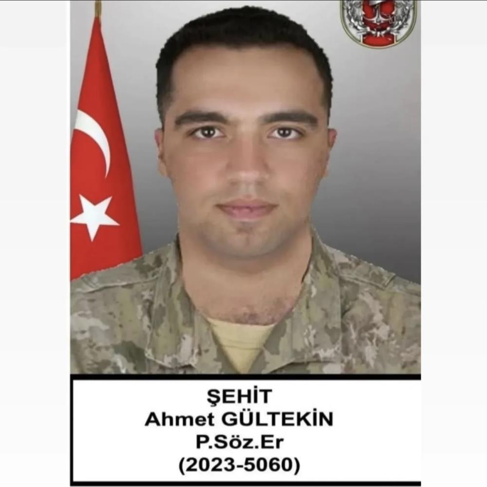Piyade Sözleşmeli Er Ahmet Gültekin’in şehadet haberi ailesine verildi Piyade Sözleşmeli Er Ahmet Gültekin’in şehadet haberi ailesine verildi