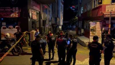 Bursa’da polise bıçak çekti, vuruldu… O şahıs hakkında karar