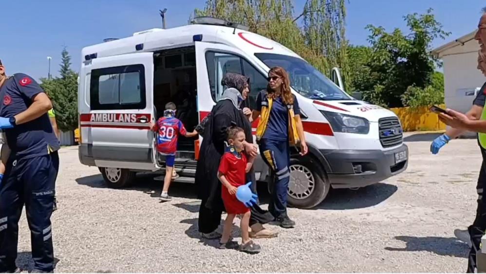 Bursa’da küçük çocuklar ölümden döndü