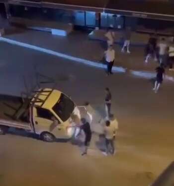 Bursa’da kadınları rahatsız etti, mahalleli darp etti!