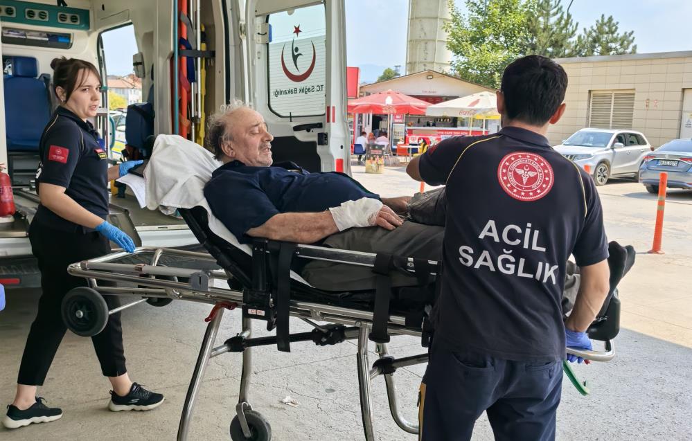 Bursa’da bir işçi elini motorlu testereye kaptırdı