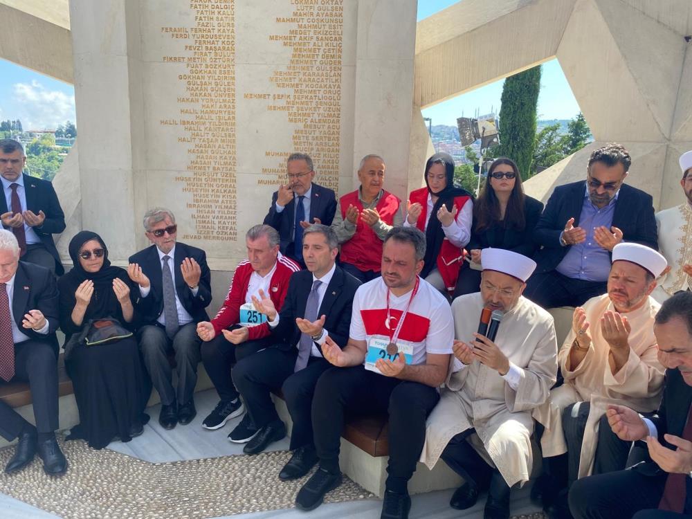 15 Temmuz Şehitler Anıtı’nda anma töreni gerçekleştirildi
