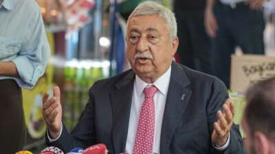 Palandöken: “Yapay zekayı da insan yapıyor”