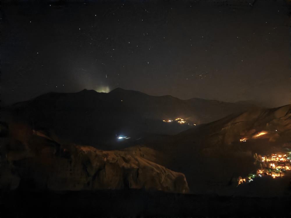 Erzurum-Artvin sınırında gizemli ışık