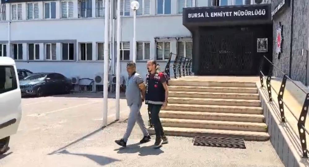 Bursa’da sahte kaymakam yakalandı!