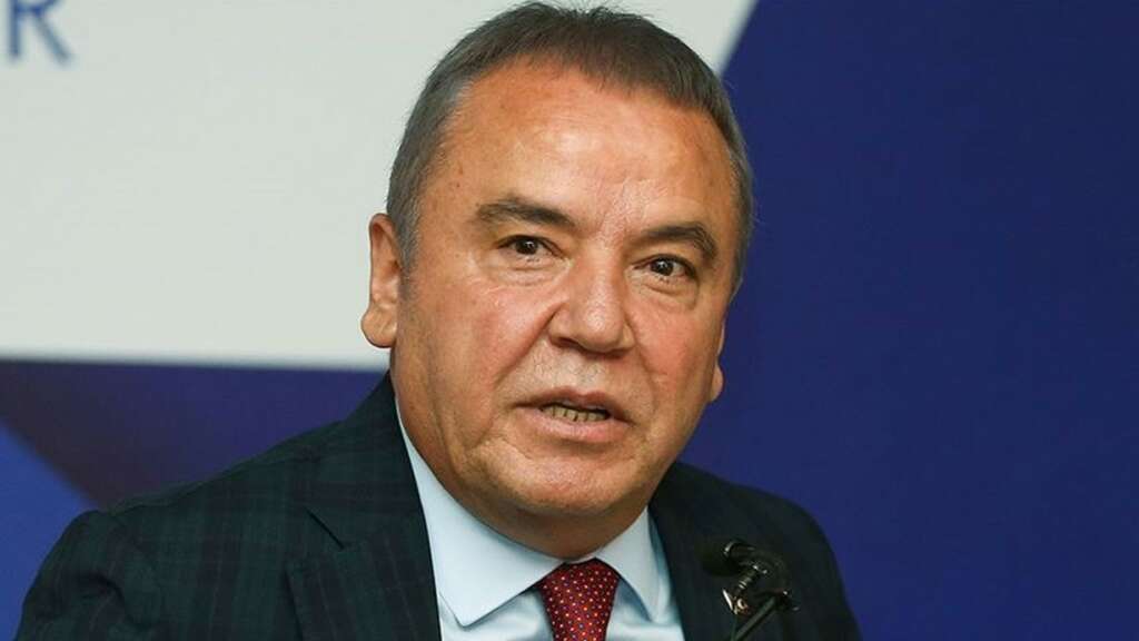 Antalya Büyükşehir Belediye Başkanı Muhittin Böcek hakkında gözaltı kararı Antalya Büyükşehir Belediye Başkanı Muhittin Böcek hakkında gözaltı kararı