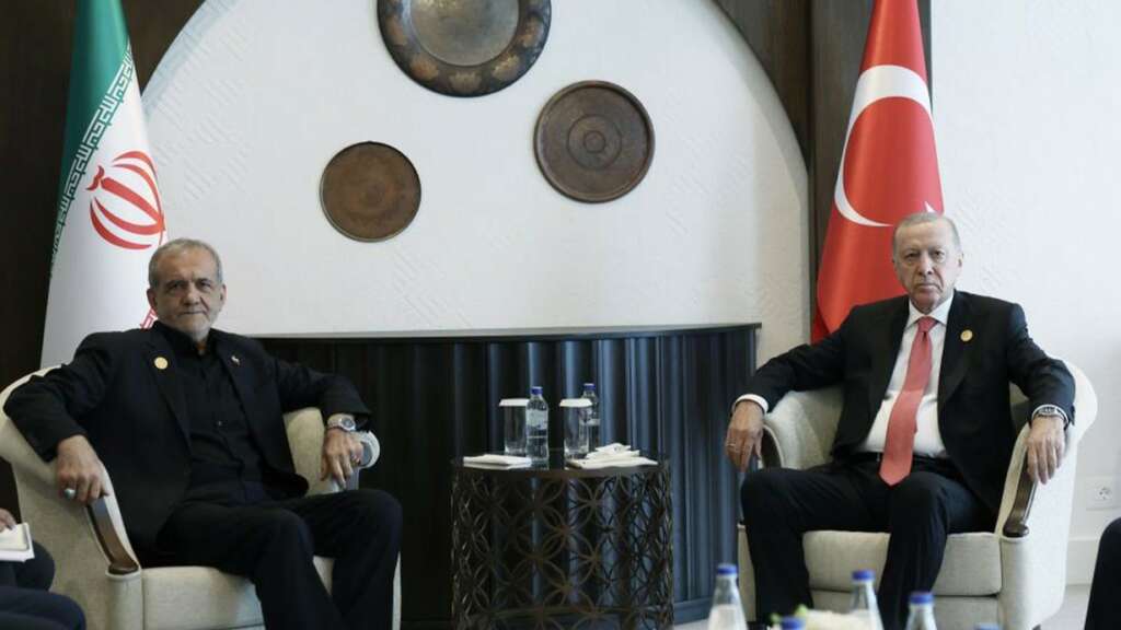 Cumhurbaşkanı Erdoğan, İran lideri Pezeşkiyan ile bir araya geldi