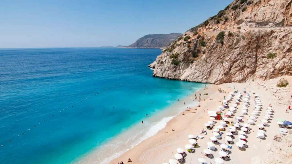 Antalya’da fiyat indirimine rağmen otellerde doluluk beklenti altında kaldı
